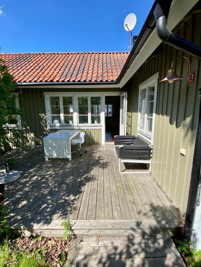 Villa I Norrtaelje Екстер'єр фото