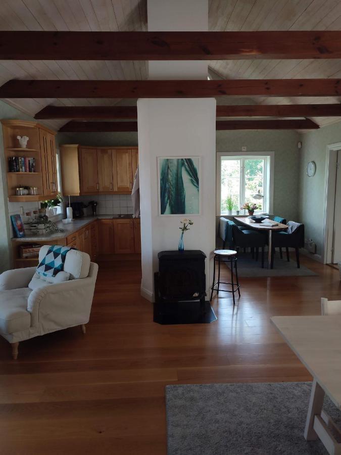 Villa I Norrtaelje Екстер'єр фото