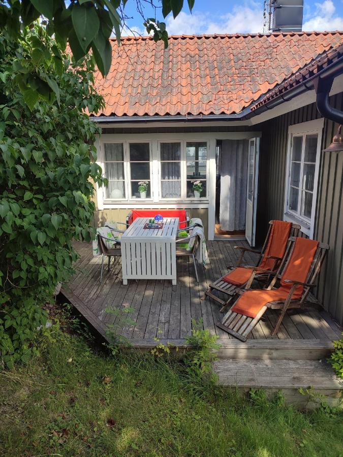 Villa I Norrtaelje Екстер'єр фото